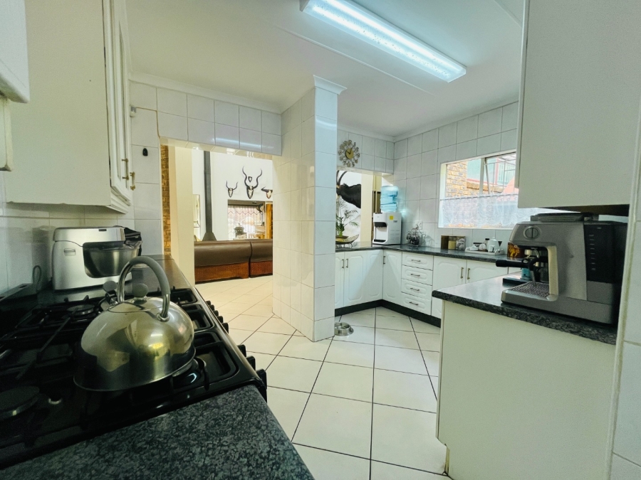 4 Bedroom Property for Sale in Meyersdal Gauteng