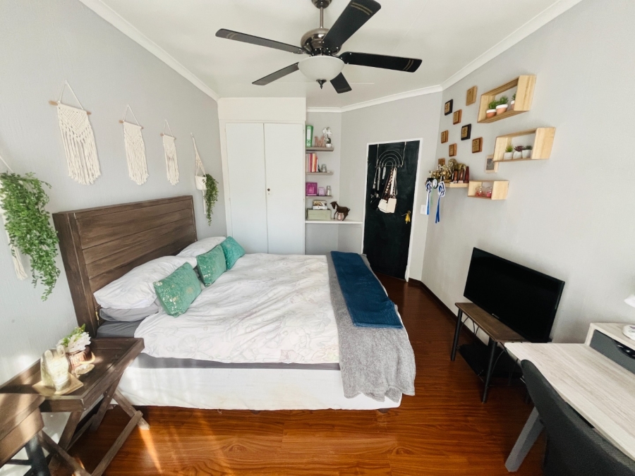 4 Bedroom Property for Sale in Meyersdal Gauteng