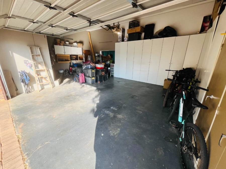 4 Bedroom Property for Sale in Meyersdal Gauteng