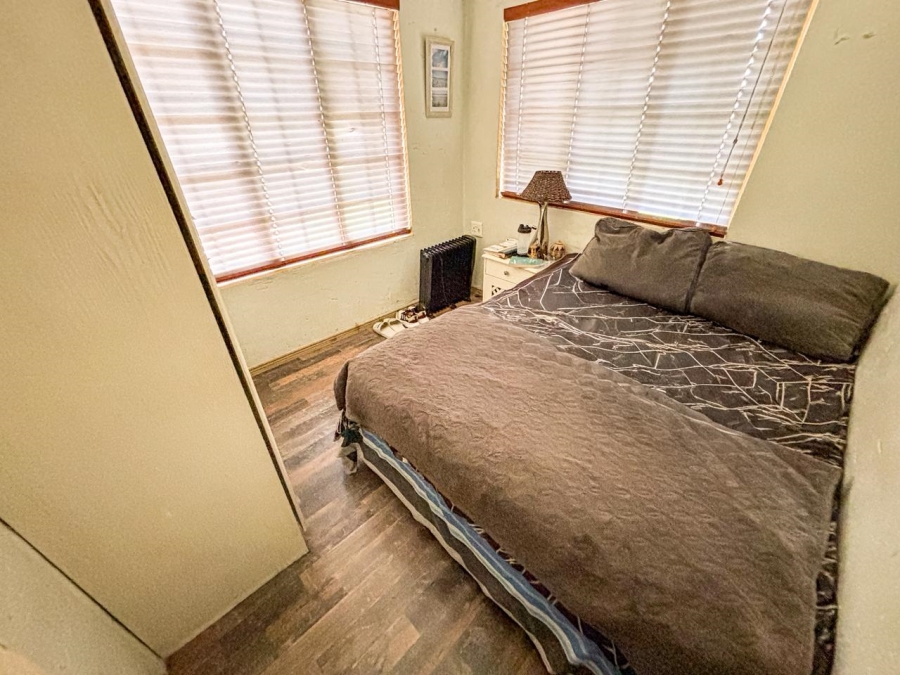 7 Bedroom Property for Sale in Brackenhurst Gauteng