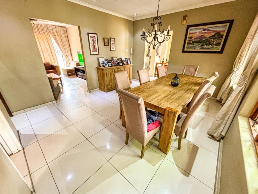 7 Bedroom Property for Sale in Brackenhurst Gauteng