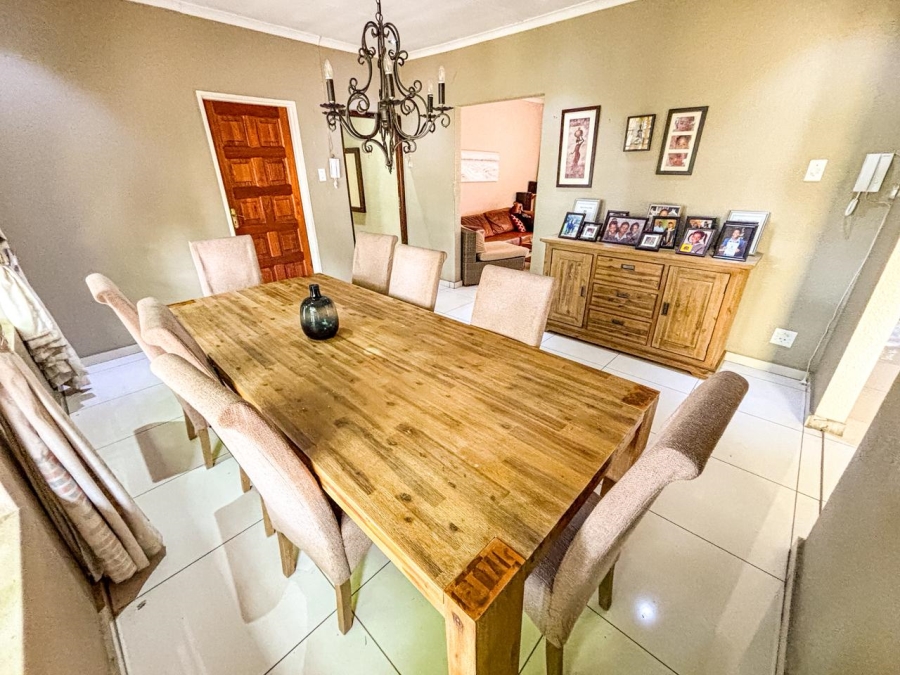 7 Bedroom Property for Sale in Brackenhurst Gauteng