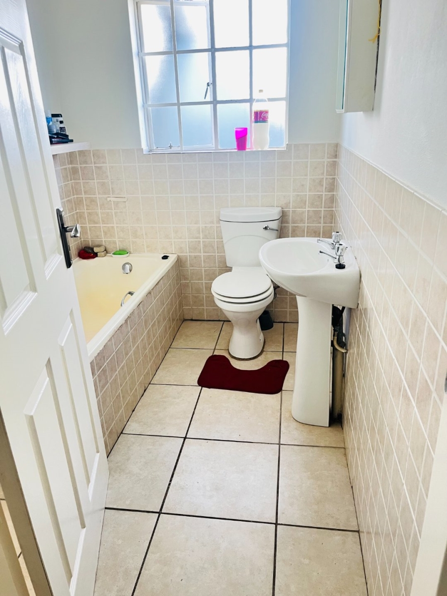 2 Bedroom Property for Sale in Magaliesberg Country Estate Gauteng