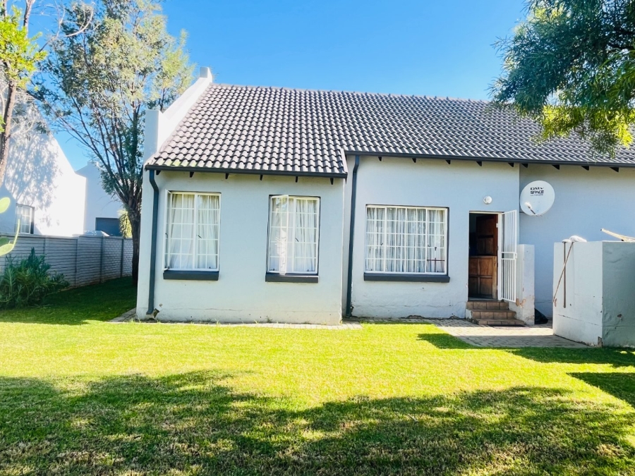 2 Bedroom Property for Sale in Magaliesberg Country Estate Gauteng