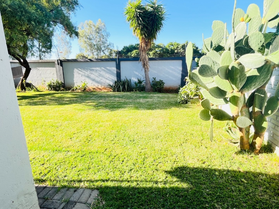 2 Bedroom Property for Sale in Magaliesberg Country Estate Gauteng