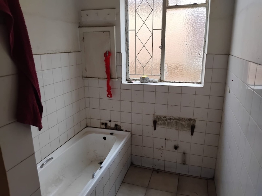 4 Bedroom Property for Sale in Bezuidenhout Valley Gauteng