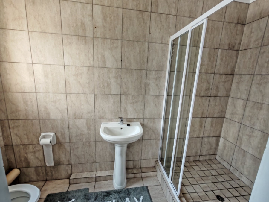 3 Bedroom Property for Sale in Restonvale A H Gauteng