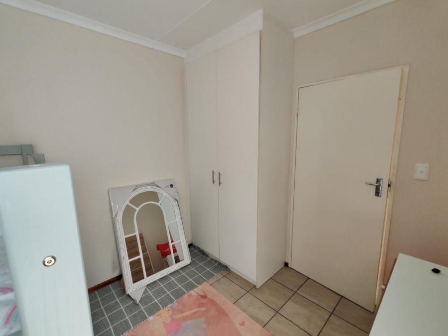 3 Bedroom Property for Sale in Restonvale A H Gauteng