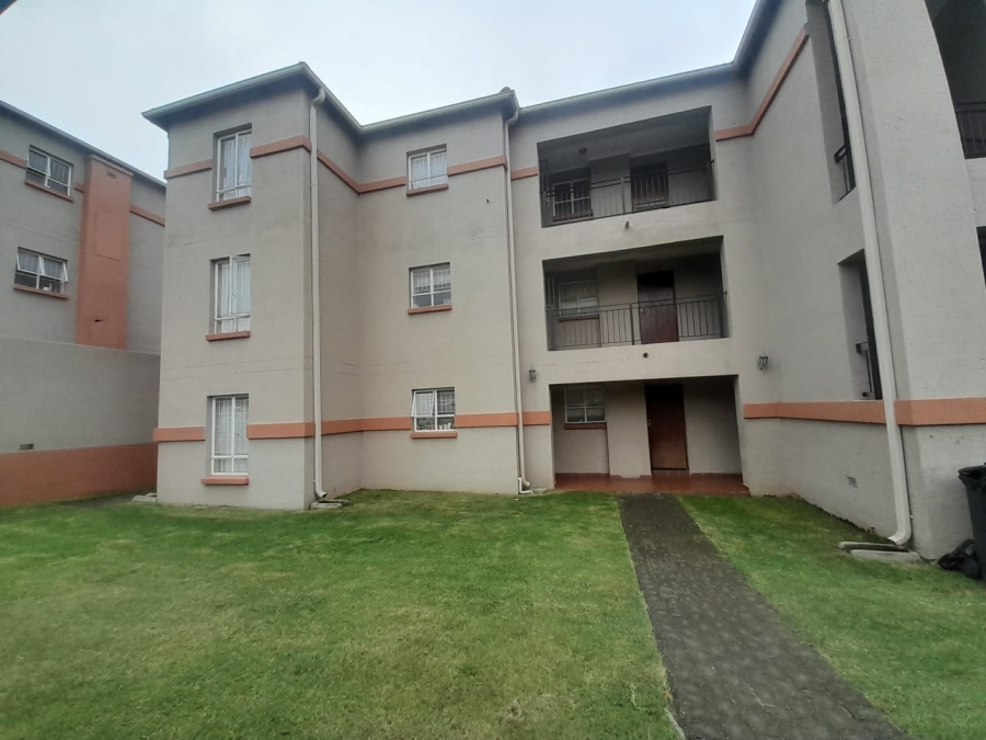 To Let 1 Bedroom Property for Rent in Ormonde View Gauteng