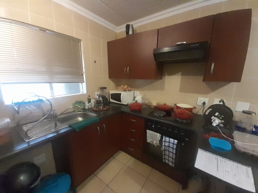 To Let 1 Bedroom Property for Rent in Ormonde View Gauteng