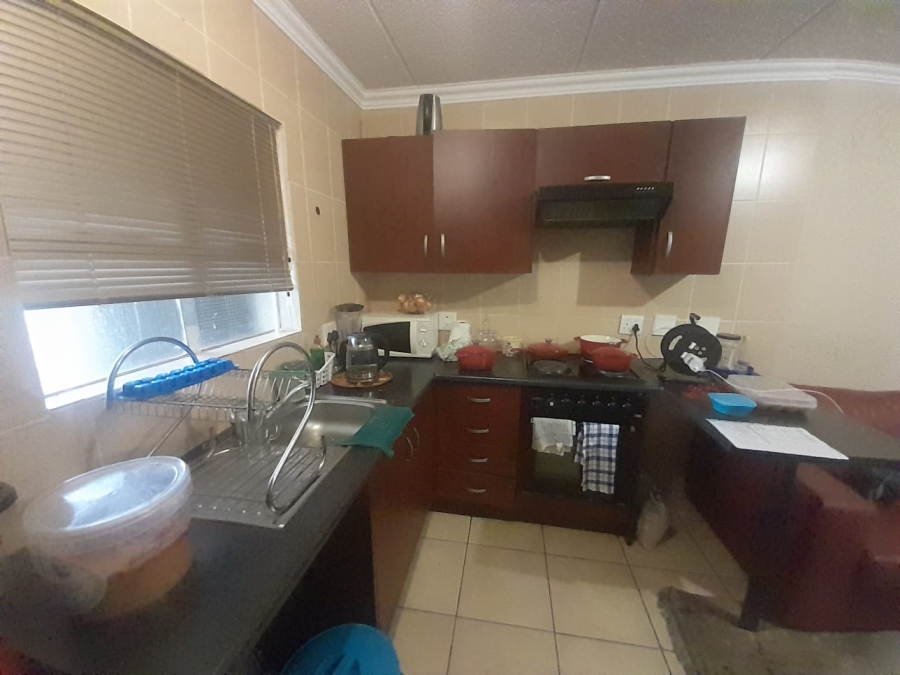To Let 1 Bedroom Property for Rent in Ormonde View Gauteng