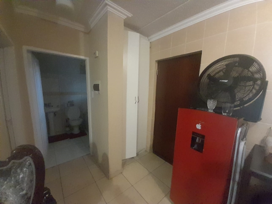 To Let 1 Bedroom Property for Rent in Ormonde View Gauteng