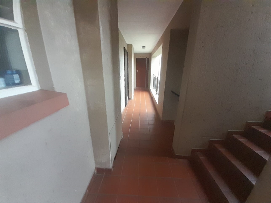 To Let 1 Bedroom Property for Rent in Ormonde View Gauteng