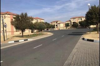 To Let 1 Bedroom Property for Rent in Ormonde View Gauteng