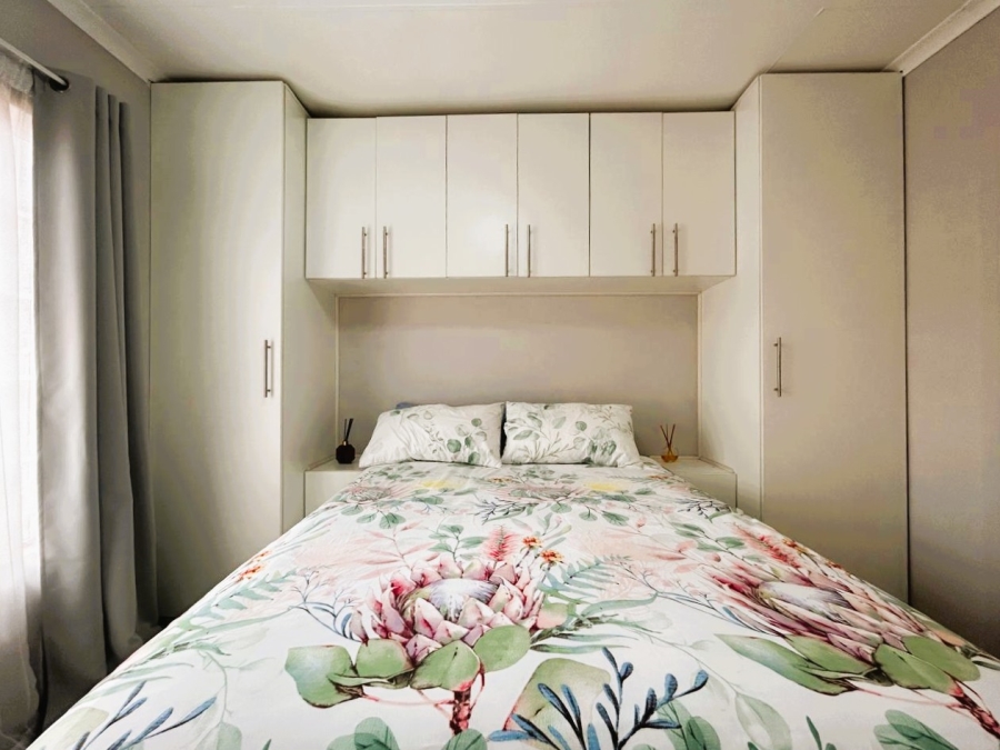  Bedroom Property for Sale in Eco Park Gauteng