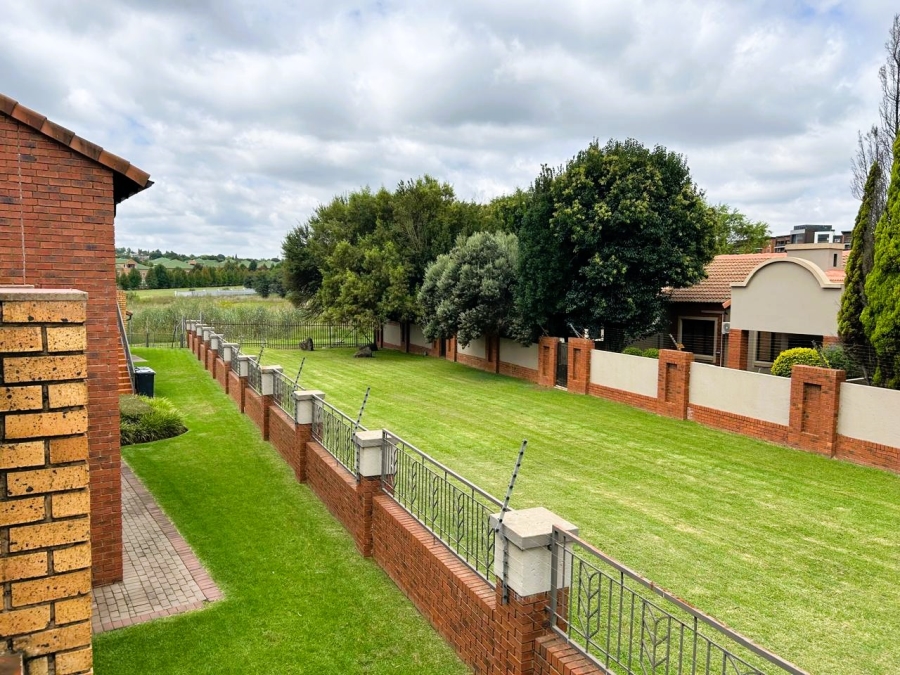  Bedroom Property for Sale in Eco Park Gauteng