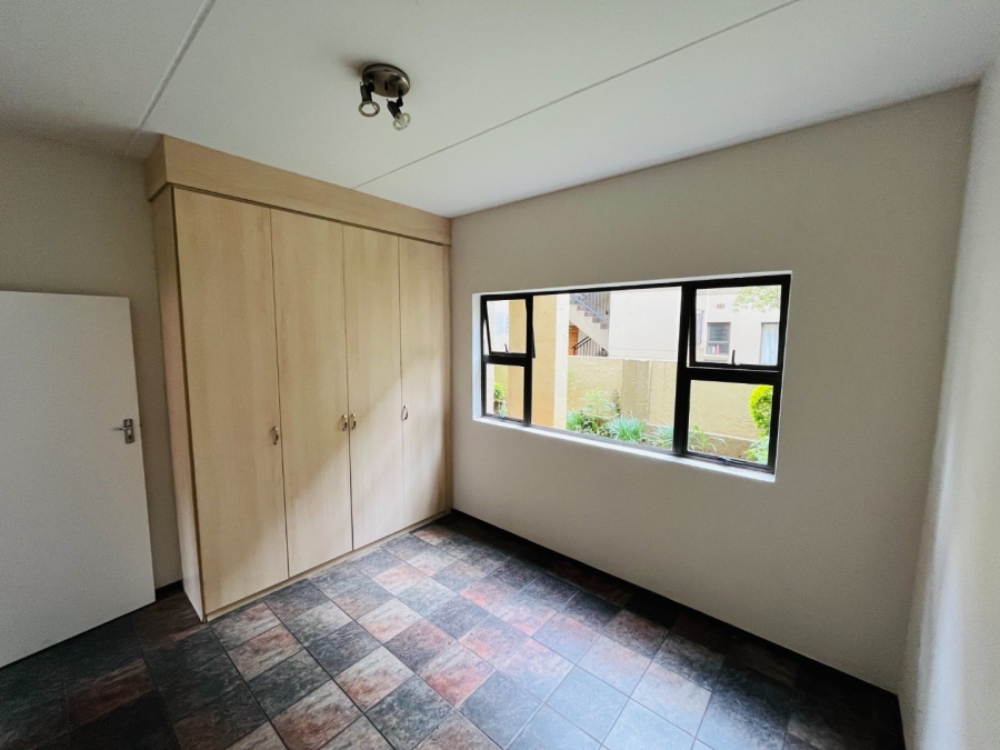 2 Bedroom Property for Sale in Lonehill Gauteng