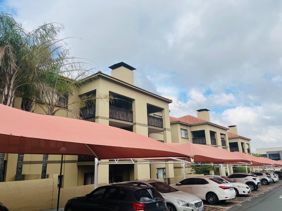 2 Bedroom Property for Sale in Lonehill Gauteng