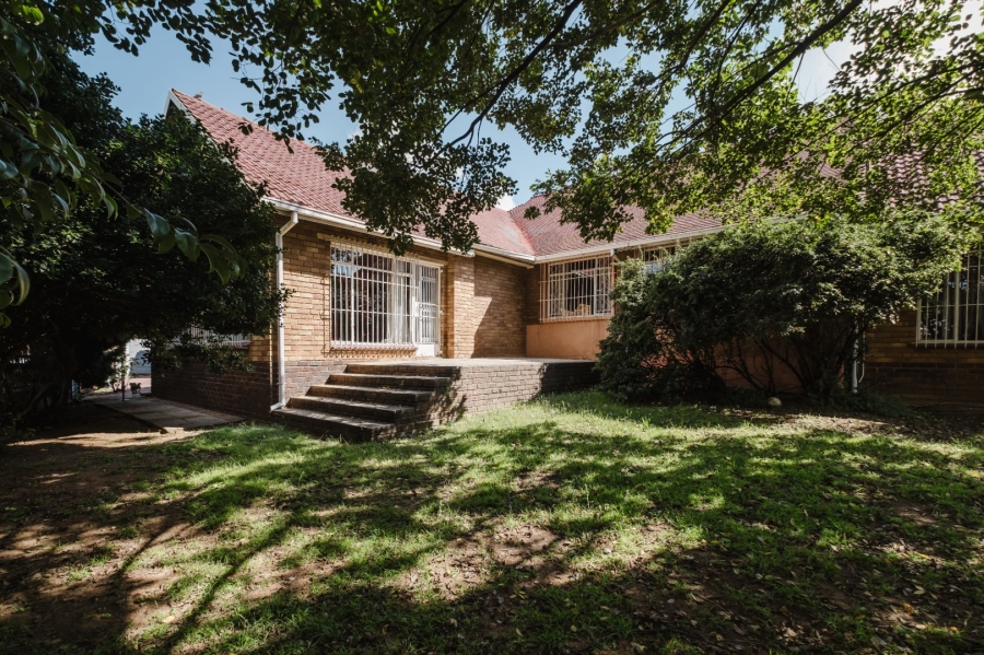 4 Bedroom Property for Sale in Chrisville Gauteng