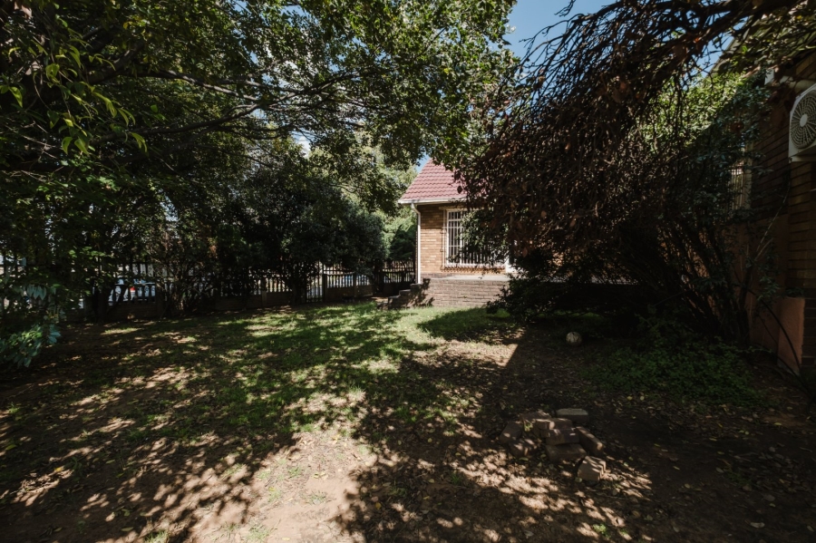 4 Bedroom Property for Sale in Chrisville Gauteng