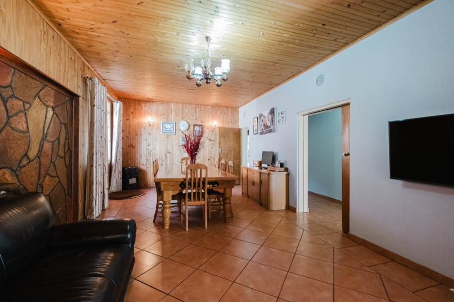 4 Bedroom Property for Sale in Chrisville Gauteng