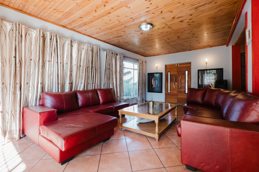 4 Bedroom Property for Sale in Chrisville Gauteng