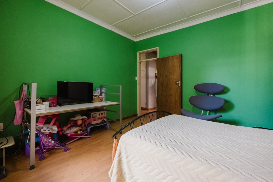 4 Bedroom Property for Sale in Chrisville Gauteng