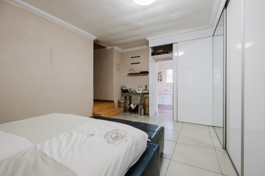 4 Bedroom Property for Sale in Chrisville Gauteng