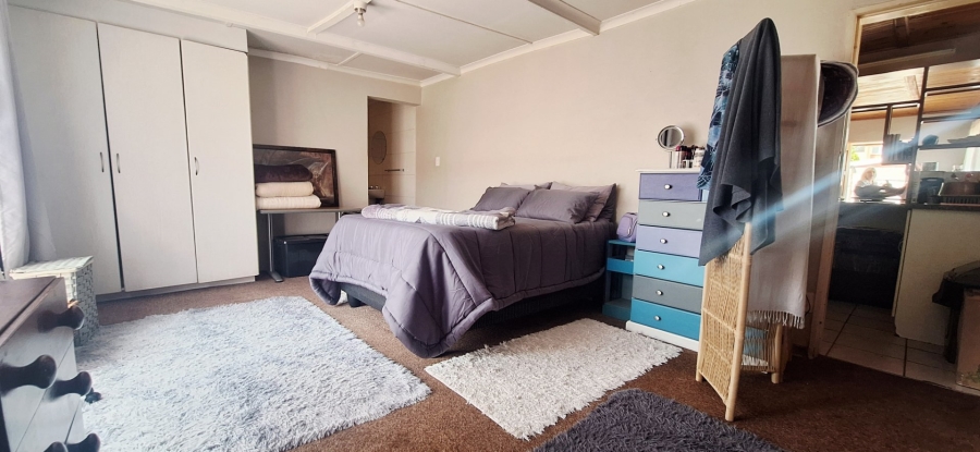 5 Bedroom Property for Sale in Rothdene Gauteng