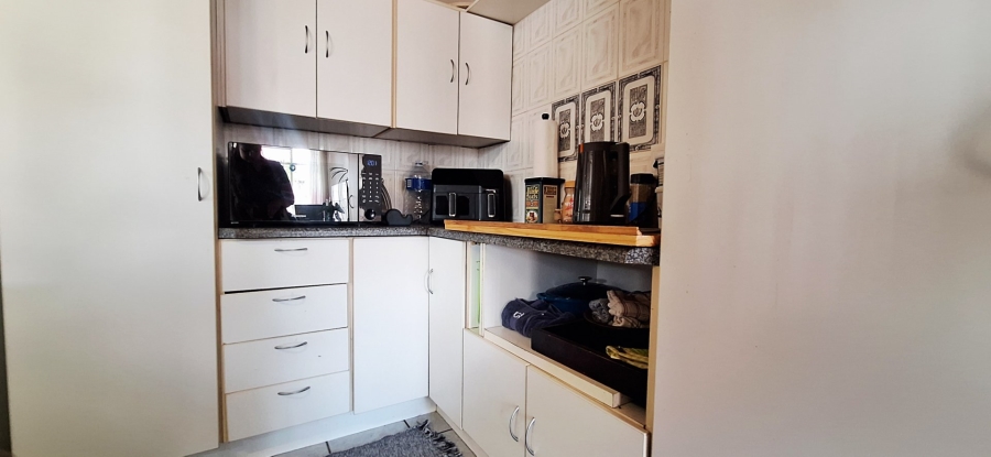 5 Bedroom Property for Sale in Rothdene Gauteng