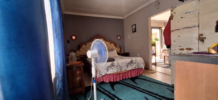 5 Bedroom Property for Sale in Rothdene Gauteng