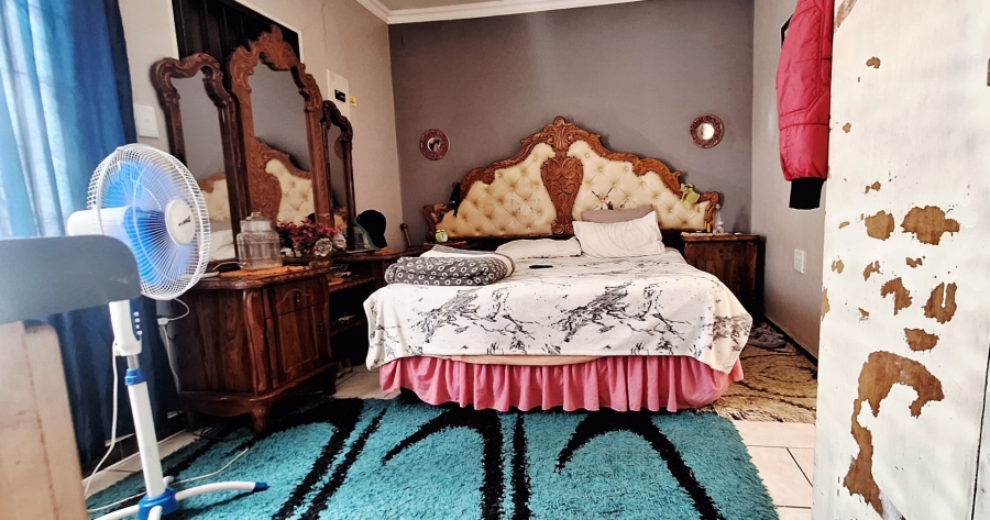 5 Bedroom Property for Sale in Rothdene Gauteng