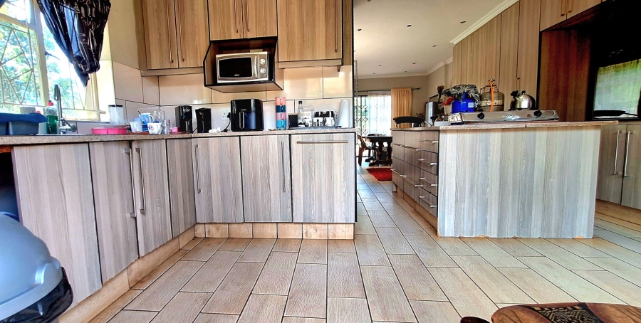 5 Bedroom Property for Sale in Rothdene Gauteng