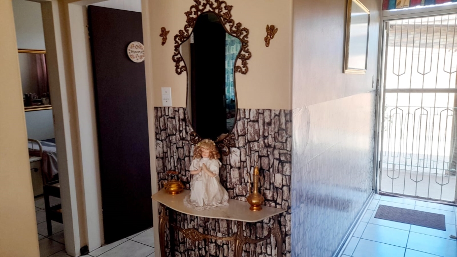 2 Bedroom Property for Sale in Vanderbijlpark CW 3 Gauteng