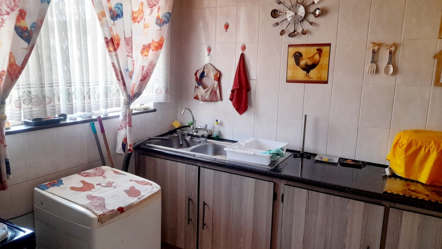 2 Bedroom Property for Sale in Vanderbijlpark CW 3 Gauteng
