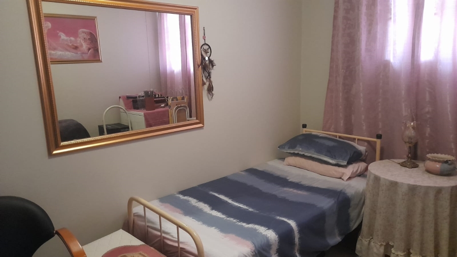 2 Bedroom Property for Sale in Vanderbijlpark CW 3 Gauteng