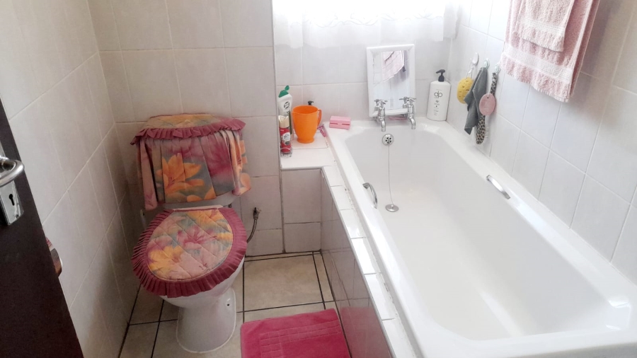 2 Bedroom Property for Sale in Vanderbijlpark CW 3 Gauteng