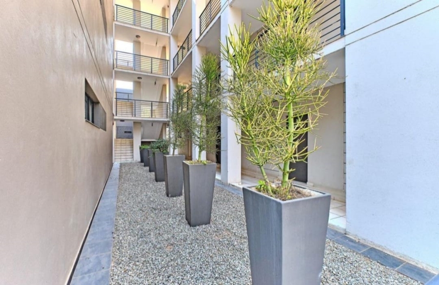 To Let 2 Bedroom Property for Rent in North Riding Gauteng