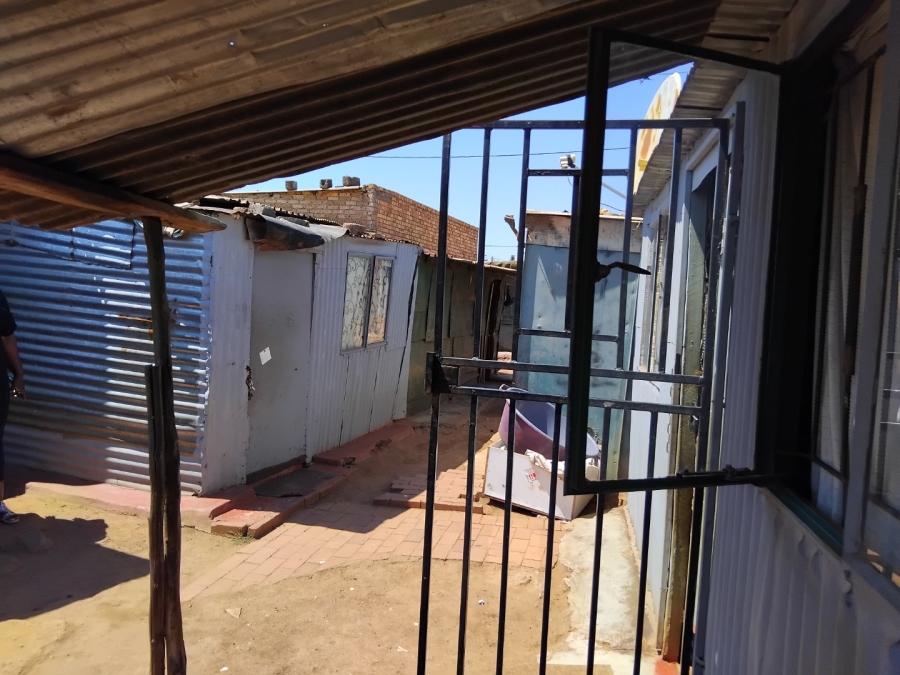  Bedroom Property for Sale in Duduza Gauteng