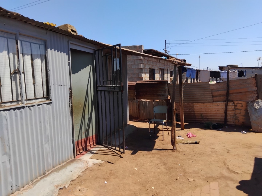  Bedroom Property for Sale in Duduza Gauteng