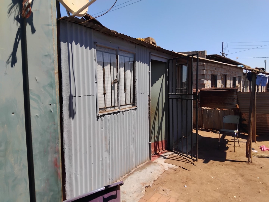  Bedroom Property for Sale in Duduza Gauteng