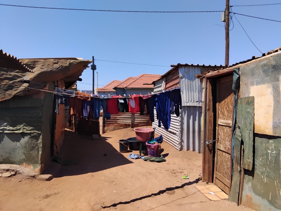  Bedroom Property for Sale in Duduza Gauteng