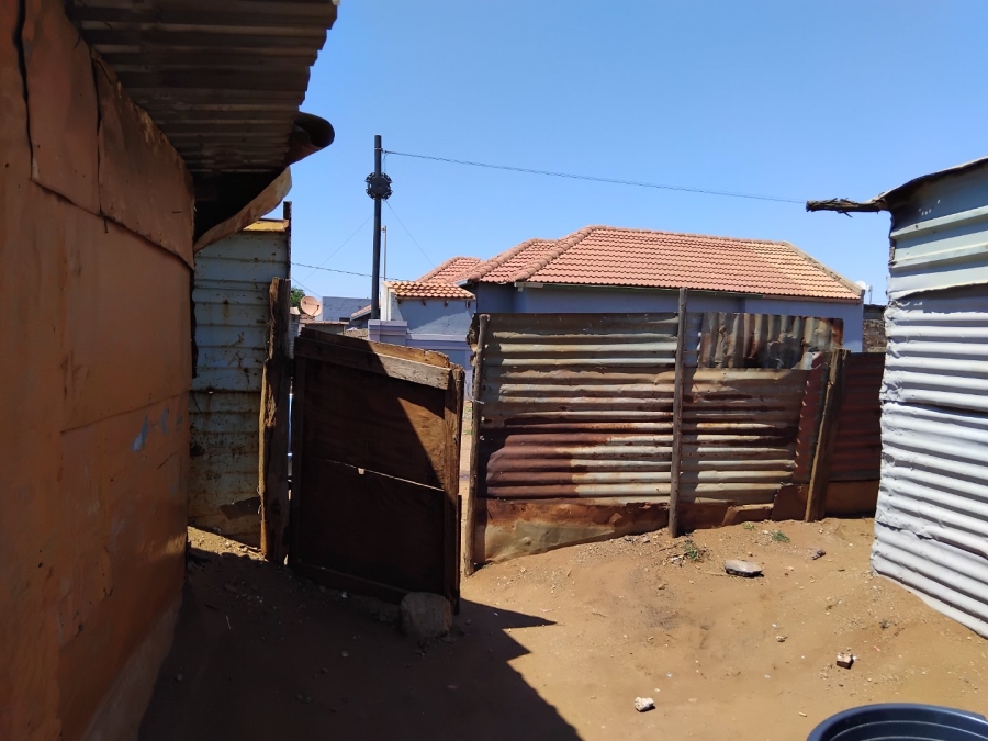  Bedroom Property for Sale in Duduza Gauteng