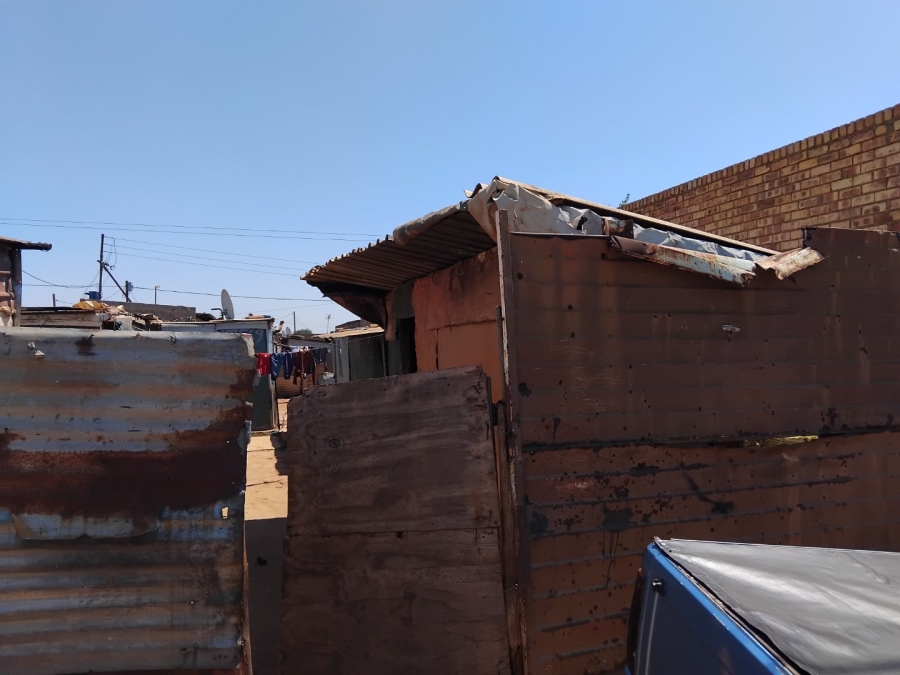  Bedroom Property for Sale in Duduza Gauteng