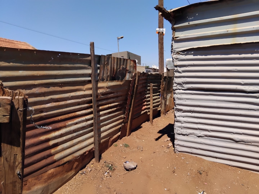  Bedroom Property for Sale in Duduza Gauteng