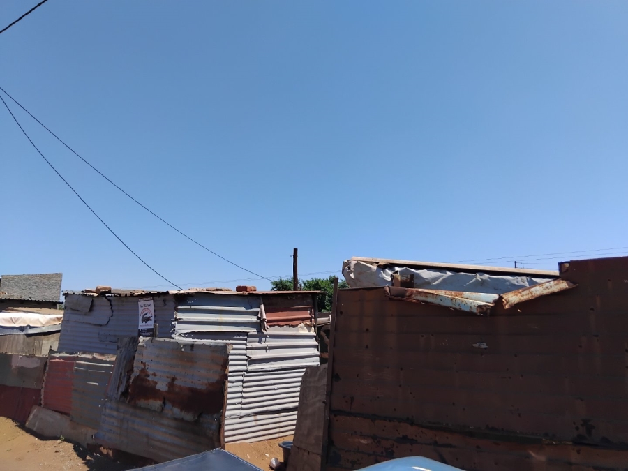  Bedroom Property for Sale in Duduza Gauteng