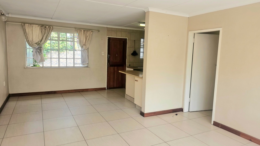 To Let 2 Bedroom Property for Rent in Bryanston Gauteng