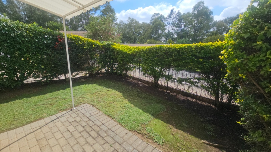 To Let 2 Bedroom Property for Rent in Bryanston Gauteng
