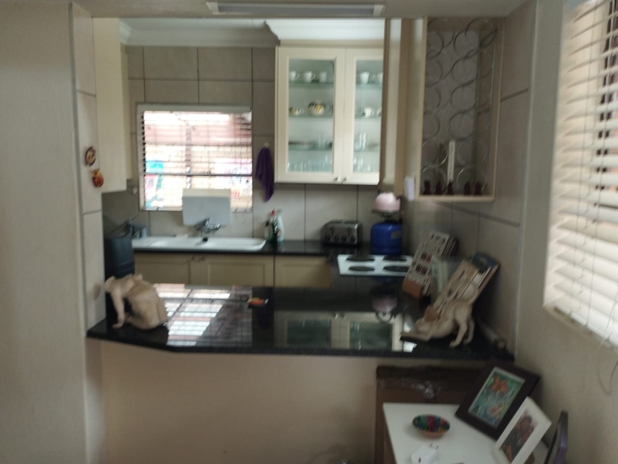 2 Bedroom Property for Sale in Clubview Gauteng