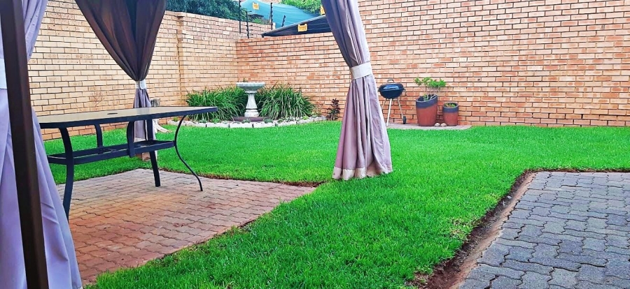2 Bedroom Property for Sale in Clubview Gauteng